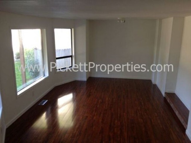 Foto del edificio - 3326 That A Way Rd NW