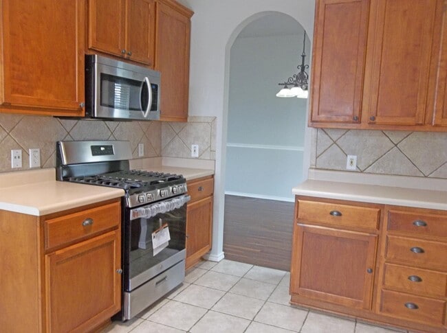 Building Photo - 110 Fossil Trail