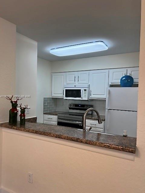 Foto del edificio - 2811 N Oakland Forest Dr