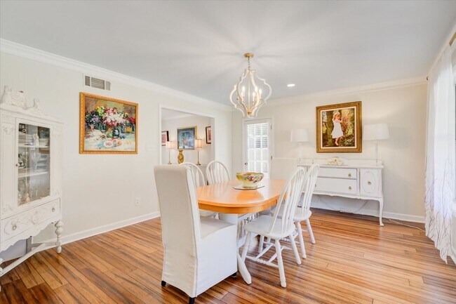 Building Photo - Spacious 4-Bedroom Home with Pool, Two Pri...