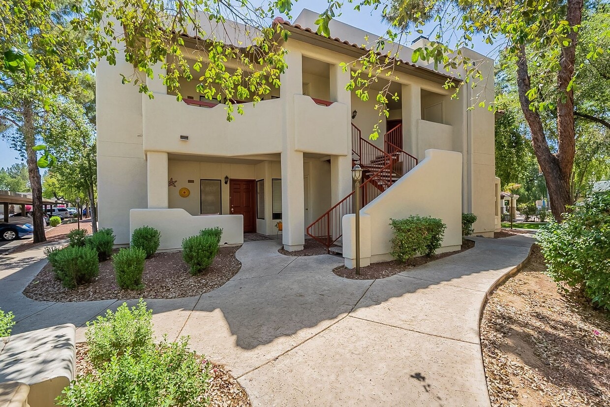 750 E Northern Ave Unit 2082, Phoenix, AZ 85020 Condo for Rent in Phoenix, AZ