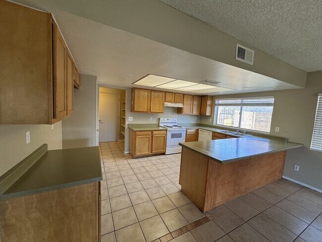 Foto del edificio - 5339 W Yucca St