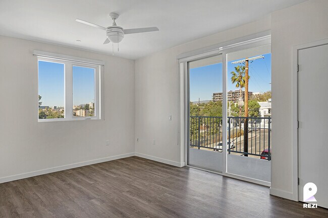 Building Photo - 1363 Colton St