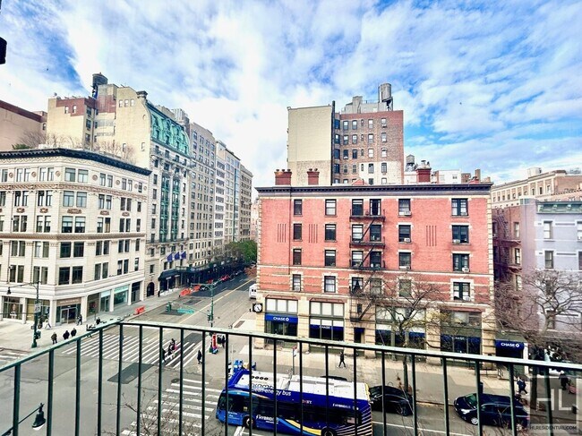 Foto del edificio - WEST 72 STREET