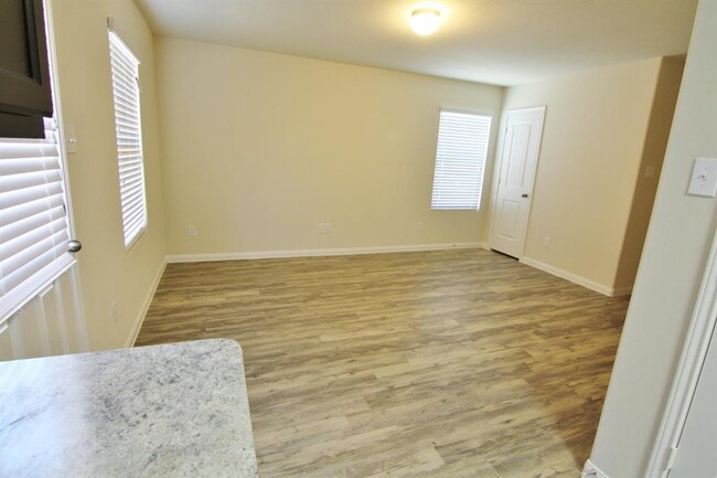 Building Photo - 13015 Bella Vida Ln