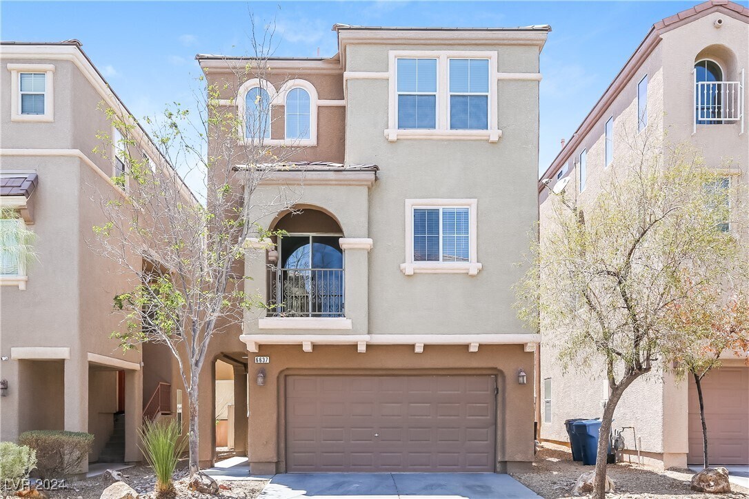 Foto principal - 6637 Colorado Spruce St