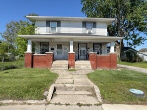 Building Photo - 809 N Webster St