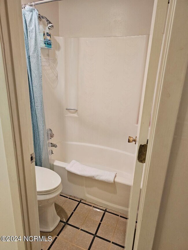 222 Foxkroft Dr, Jackson Springs, NC 27281 Condo for Rent in Jackson