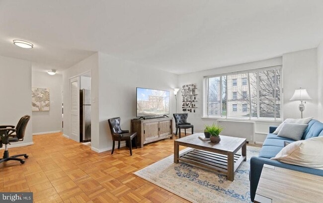 Foto del edificio - 4100 W St NW