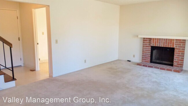 Building Photo - 3 br, 2 bath House - 2049 Flintfield Dr