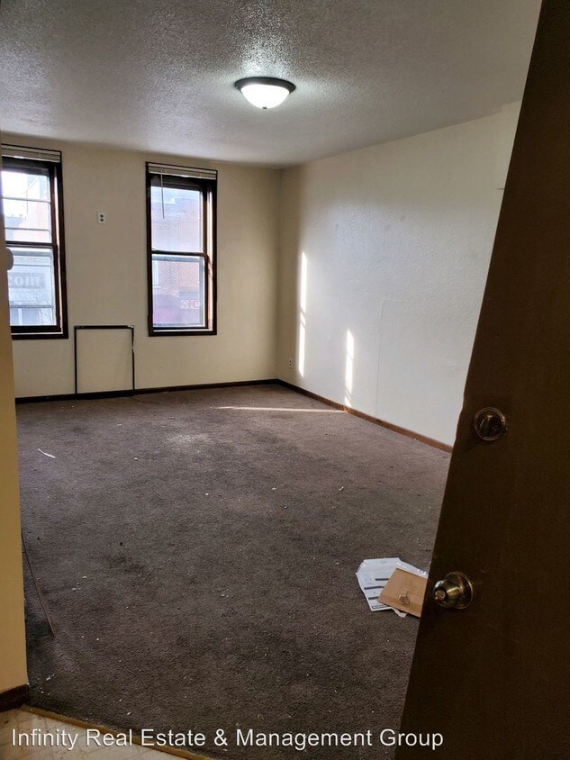Primary Photo - 309-313 Plum St