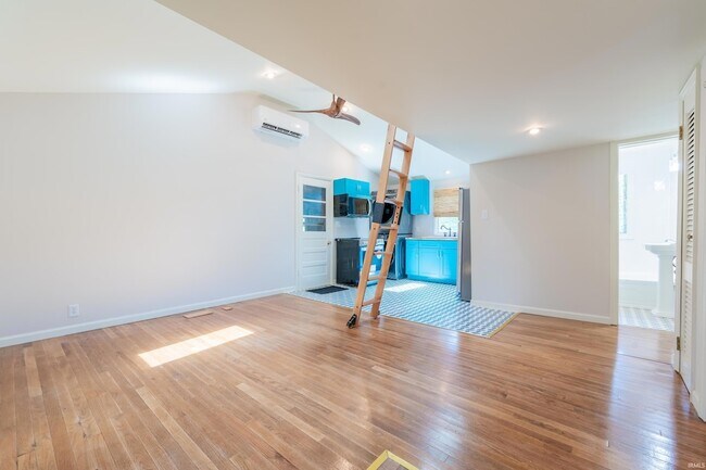 Foto del edificio - 2605 S Bryan St