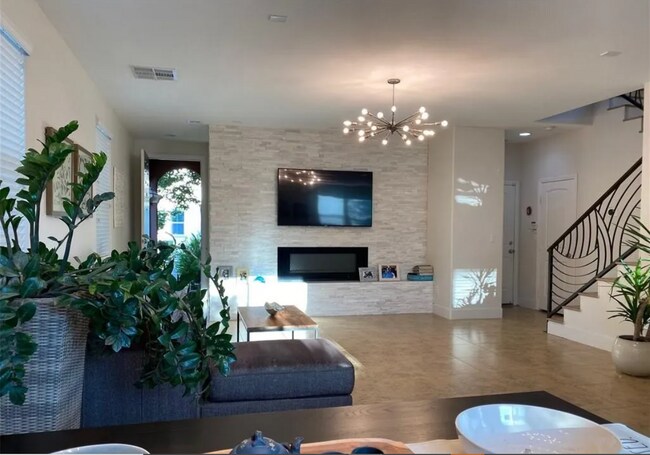 Building Photo - 11360 McKinney Falls St