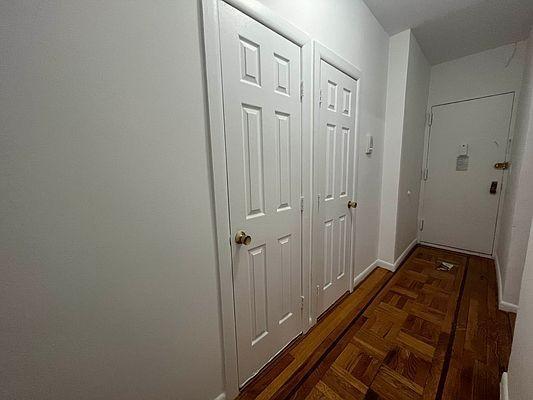 Foto del edificio - 2 bedroom in BRONX NY 10452