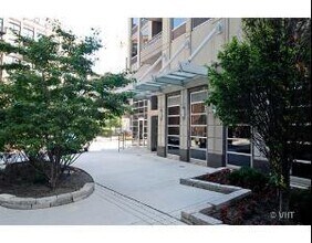 Building Photo - 700 N Larrabee St