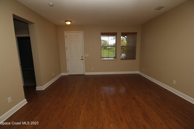 Foto del edificio - 480 Higgs Ave NW