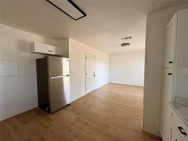 Foto del edificio - 3416 Sunnydale Ln