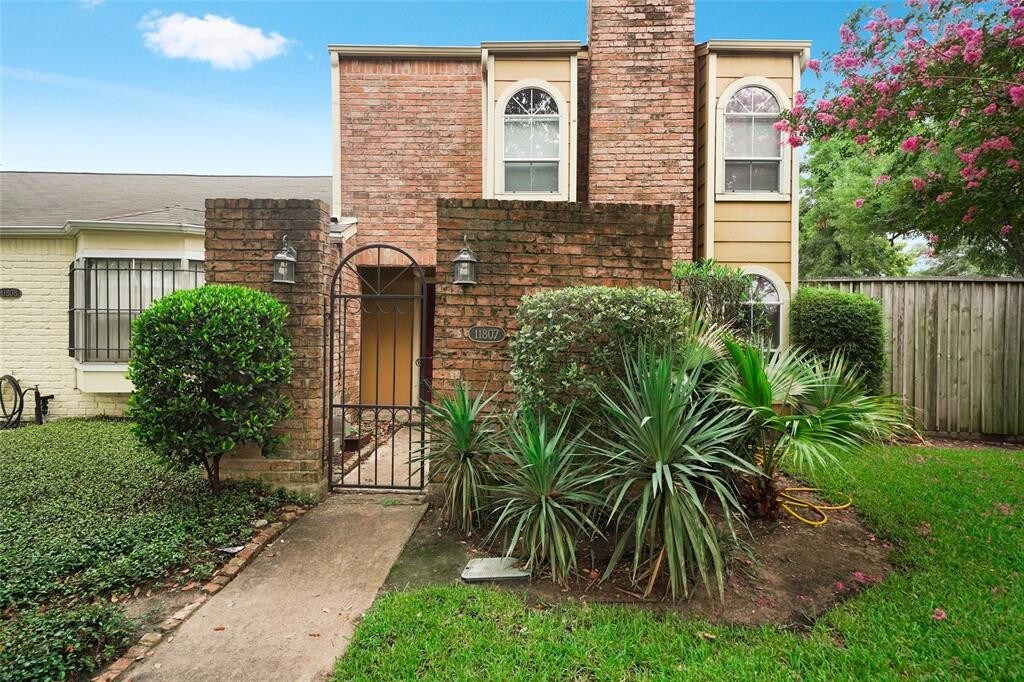 11807 Southlake Dr Unit E2, Houston, TX 77077 Condo for Rent in