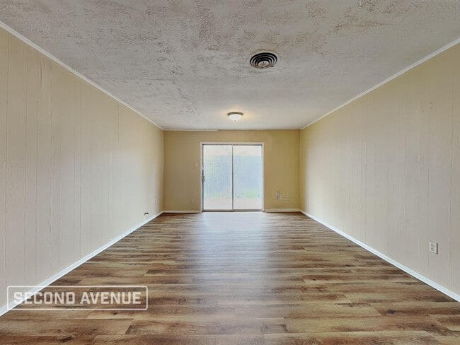 Building Photo - 4738 Trail Lake Dr