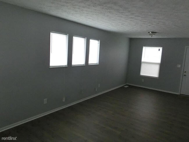 Building Photo - 4 br, 1.5 bath Apartment - 751 E Mound St