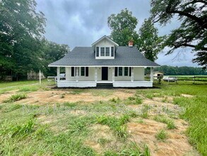 Building Photo - 416 Old Maxton Rd