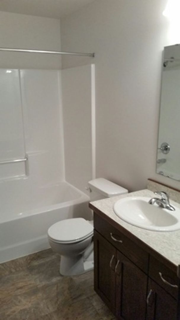 Building Photo - 3 Bed 3 Bath Single Family Home