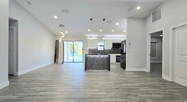 Foto del edificio - 4020 NW 41st Pl