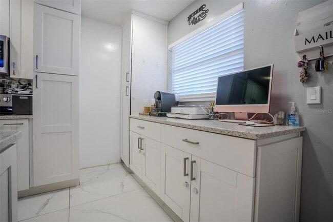 Building Photo - 6480 34th Terrace N