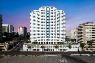 Building Photo - 525 E Seaside Way