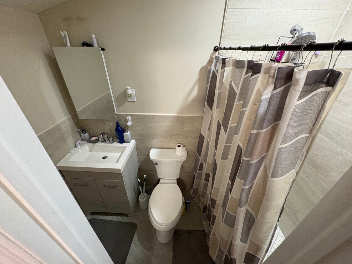 Foto del edificio - 279 Grand Blvd