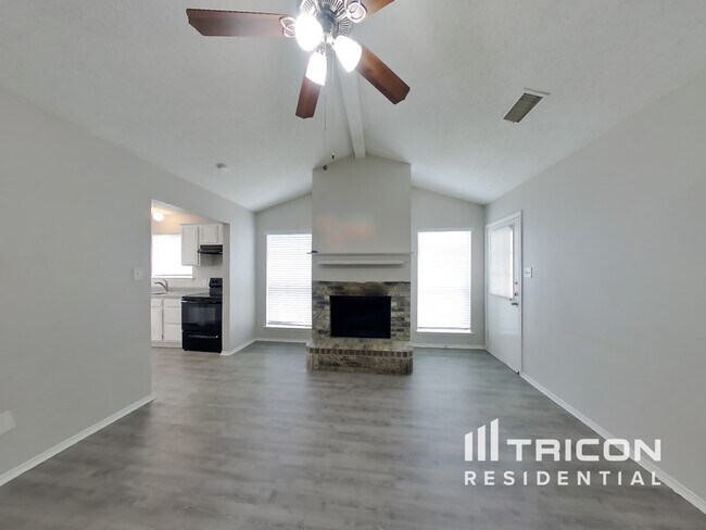 Foto del edificio - 720 Charles City Dr