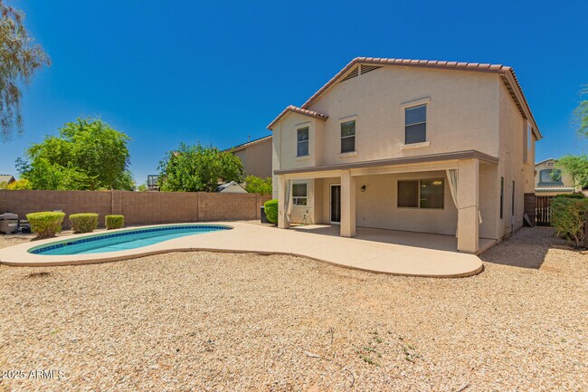 Building Photo - 2415 W Lucia Dr