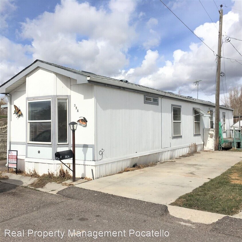 Primary Photo - 330-210 Owned Trailers
