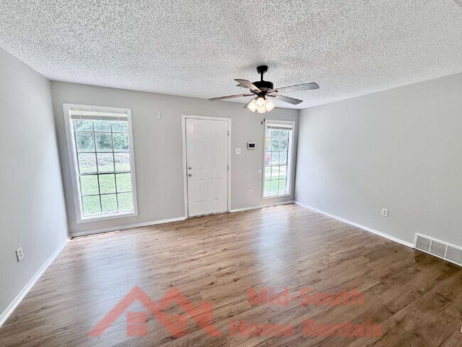 Foto del edificio - 4011 Double Tree St