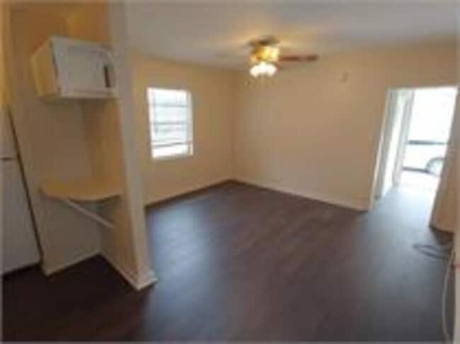Foto del edificio - 1865 29th Ave N