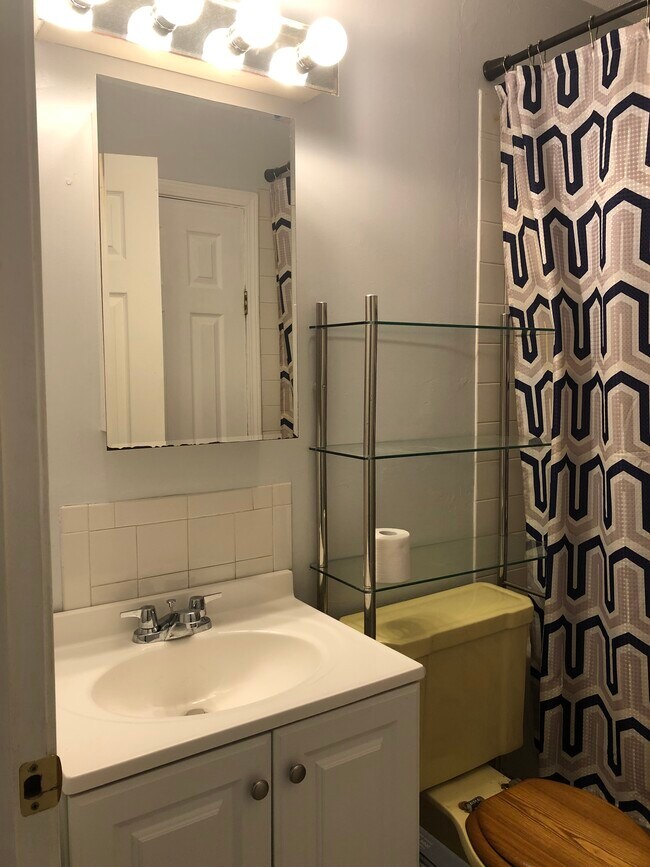 2020 Stumpf Blvd, Terrytown, LA 70056 House Rental in Terrytown, LA