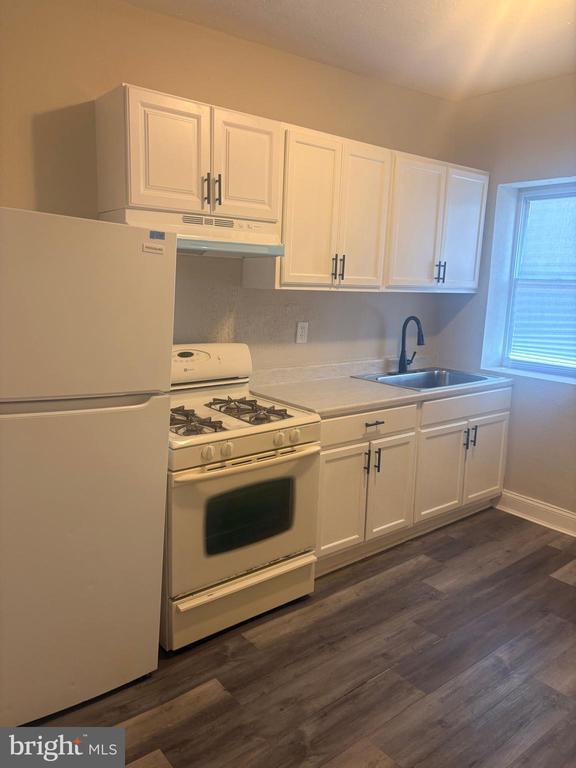 Foto del edificio - 2311 E Lafayette Ave