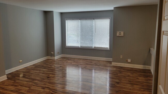 Building Photo - 441 Park Ridge Ln