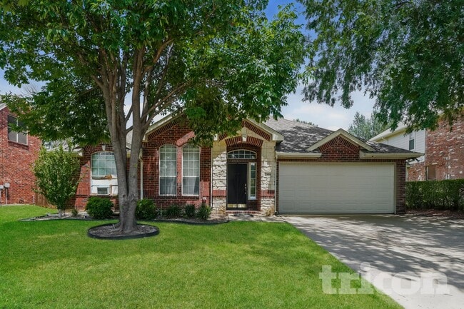Building Photo - 2604 Oxford Oaks Ln