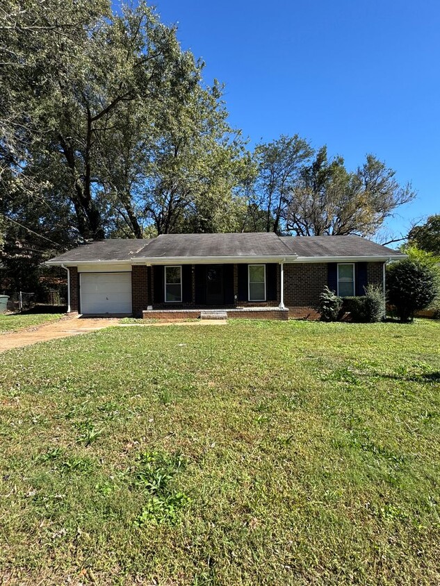 Primary Photo - 3306 E Tucker Dr NW
