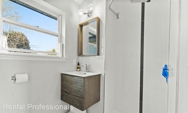 Building Photo - 3 br, 2 bath House - 2113 Mountain Ash