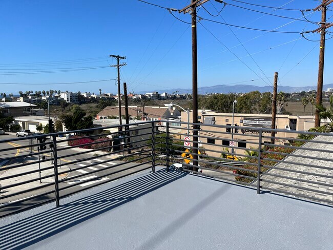 Building Photo - 8106 Pershing Dr