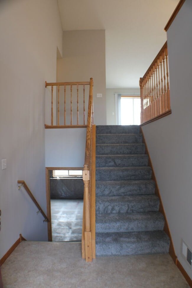 Building Photo - Adorable 2 Bed 2 Bath Duplex