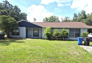 Building Photo - 11515 Valencia Dr