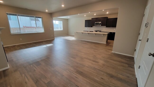 Building Photo - 7926 34th Pl NE