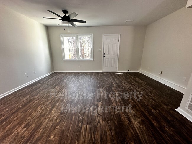 Building Photo - 102 Stowe Pl