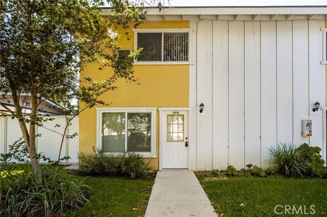 Building Photo - 525 E Adele St