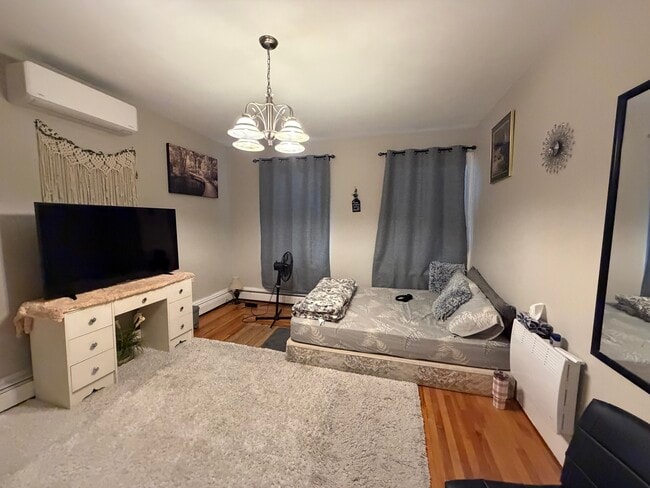 Building Photo - Apartment for Rent