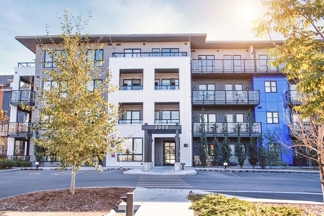 Building Photo - 350 Livingston Cmn NE