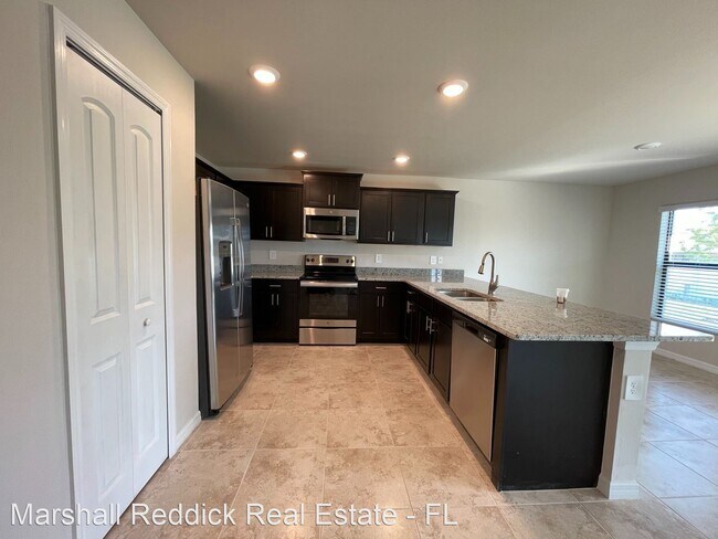 Foto del edificio - 3 br, 2 bath House - 1905 NW 6th Ter